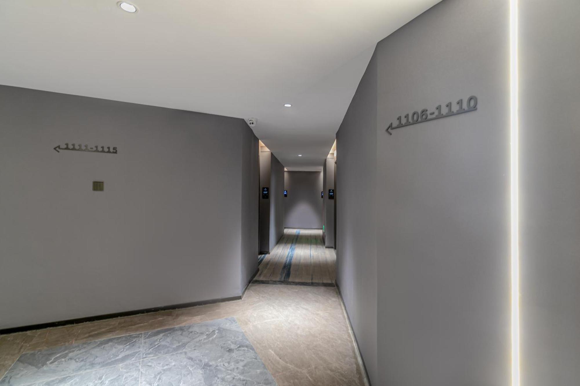Insail Hotels Canton Extérieur photo