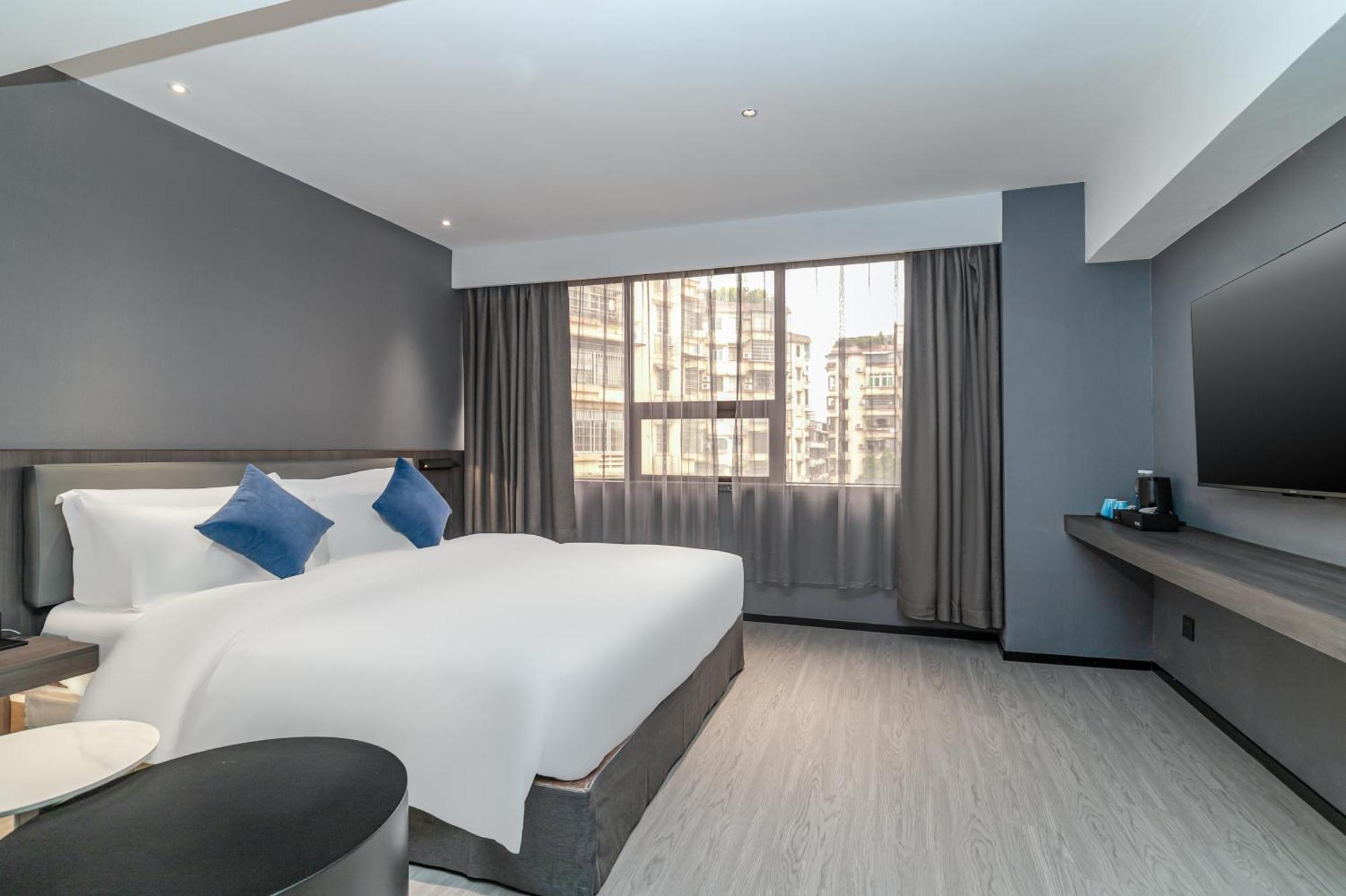 Insail Hotels Canton Extérieur photo