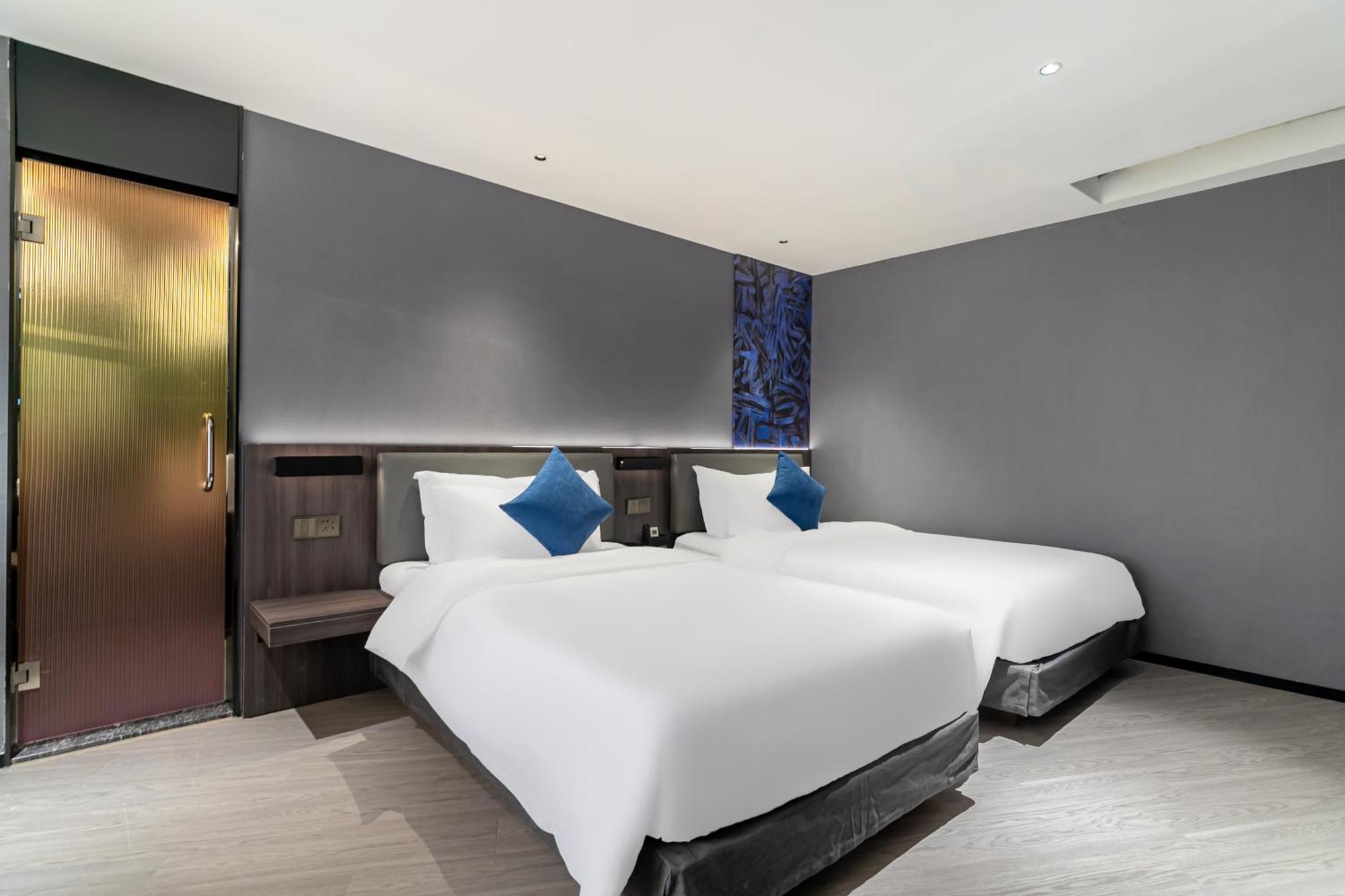 Insail Hotels Canton Extérieur photo