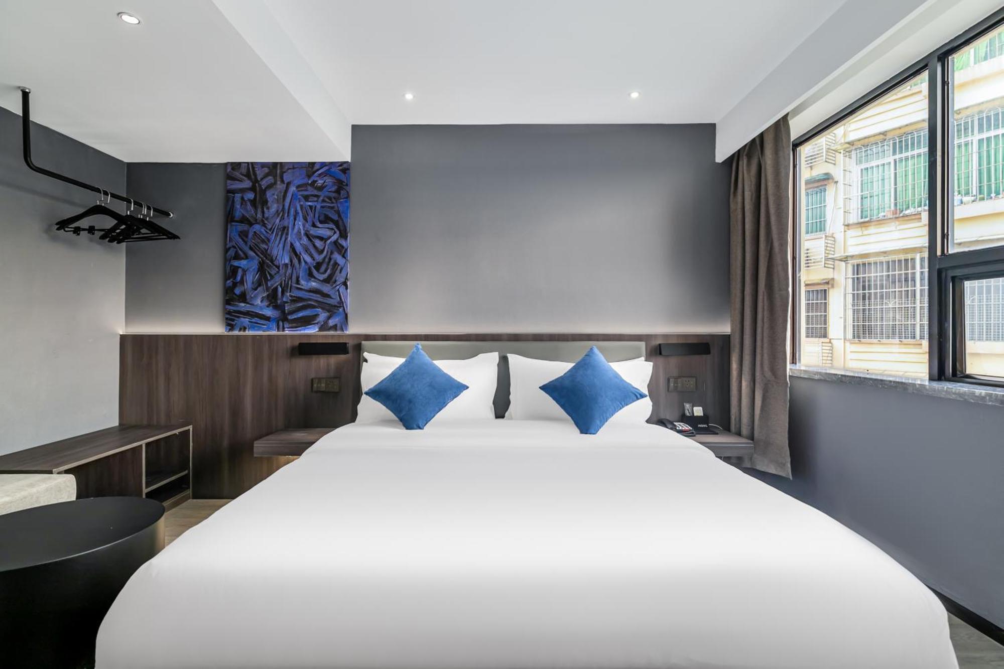 Insail Hotels Canton Extérieur photo