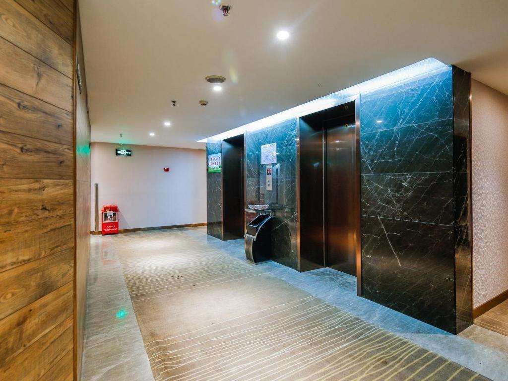 Insail Hotels Canton Extérieur photo